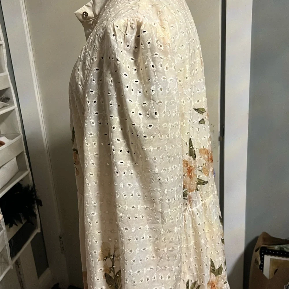 Elegant Cream Floral Long Sleeve Dress - Picture 5 of 8